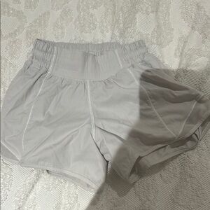 WHITE LULULEMON SHORTS